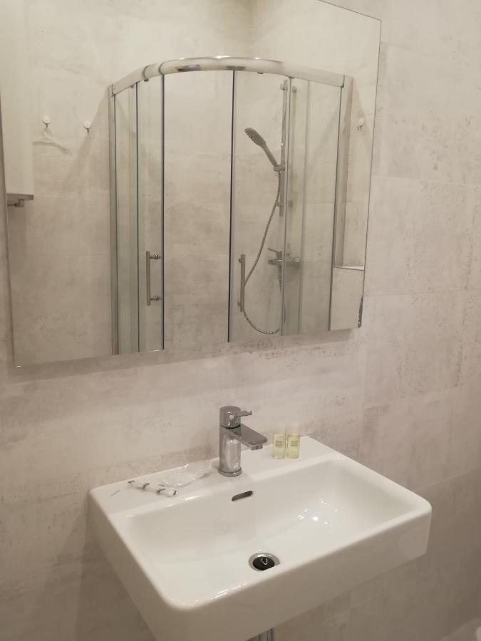 Lux Apartment, Near Metro Vasylkivska Киев Экстерьер фото